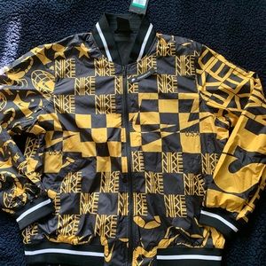 NIKE Men's small SCORPION  zip jacket